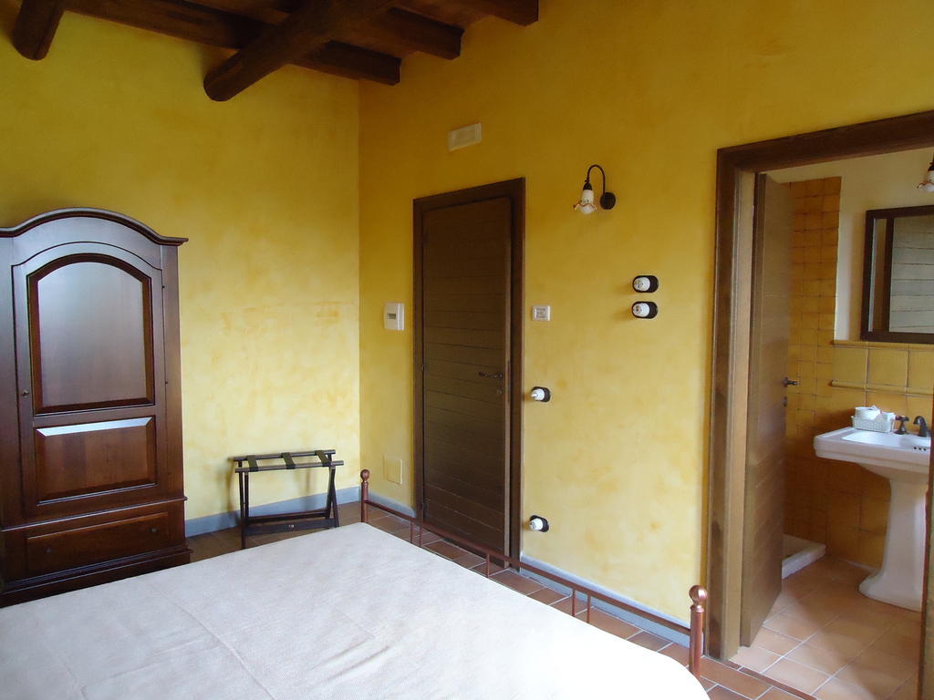 Agrituirsmo Masseria Campierti Falciano del Massico Номер фото